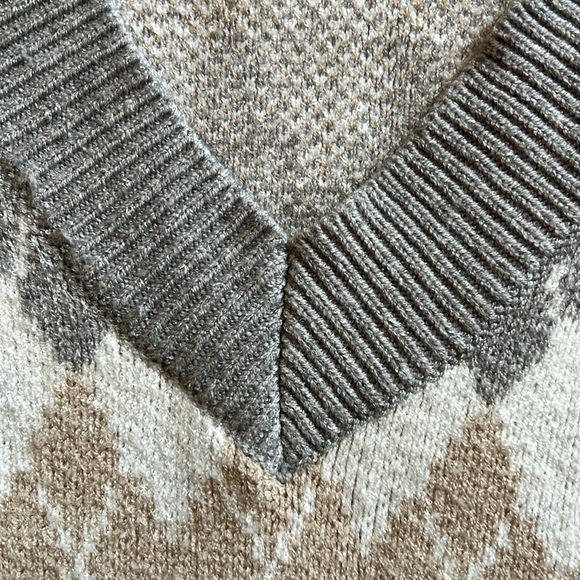 Argyle Sweater Vest Preppy Oversized V-Neck Soft Cream/Gray/Tan Layering Small - Picture 6 of 10